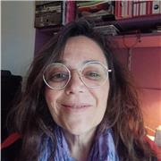 Formatrice et éduc, licenciée en Lettres, j'ai la passion d'aider les autres en toute bienveillance et de suivre leurs progrès